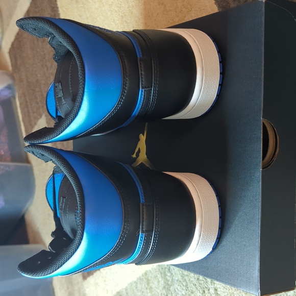 Jordan 1 Mid Black Royal Blue Size 10 - Picture 3 of 5